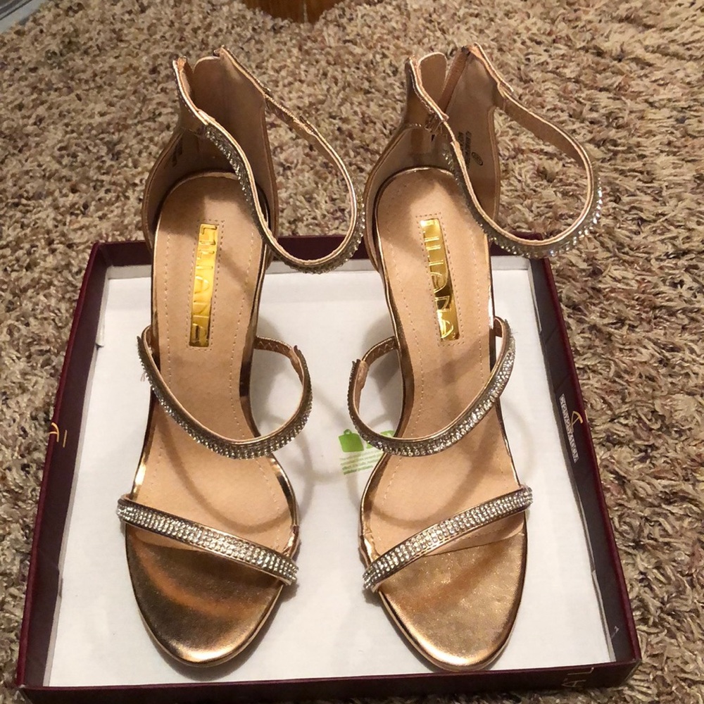 Liliana heels!